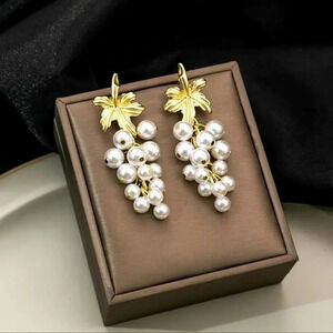 Vintage Gold Grape Leaf Pearl Earrings